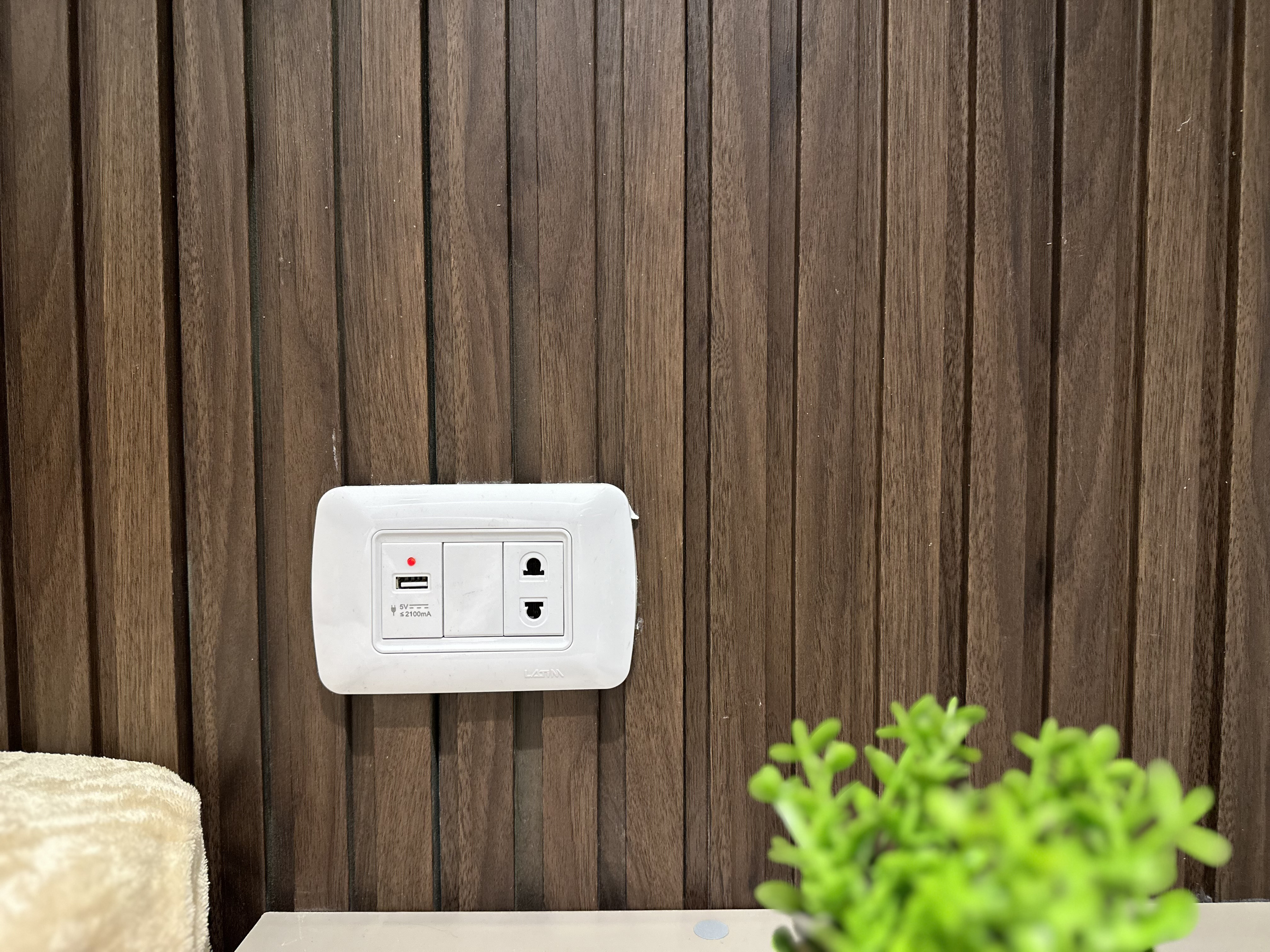 Furnished apartment for rent in Amman | Mecca Street | One room