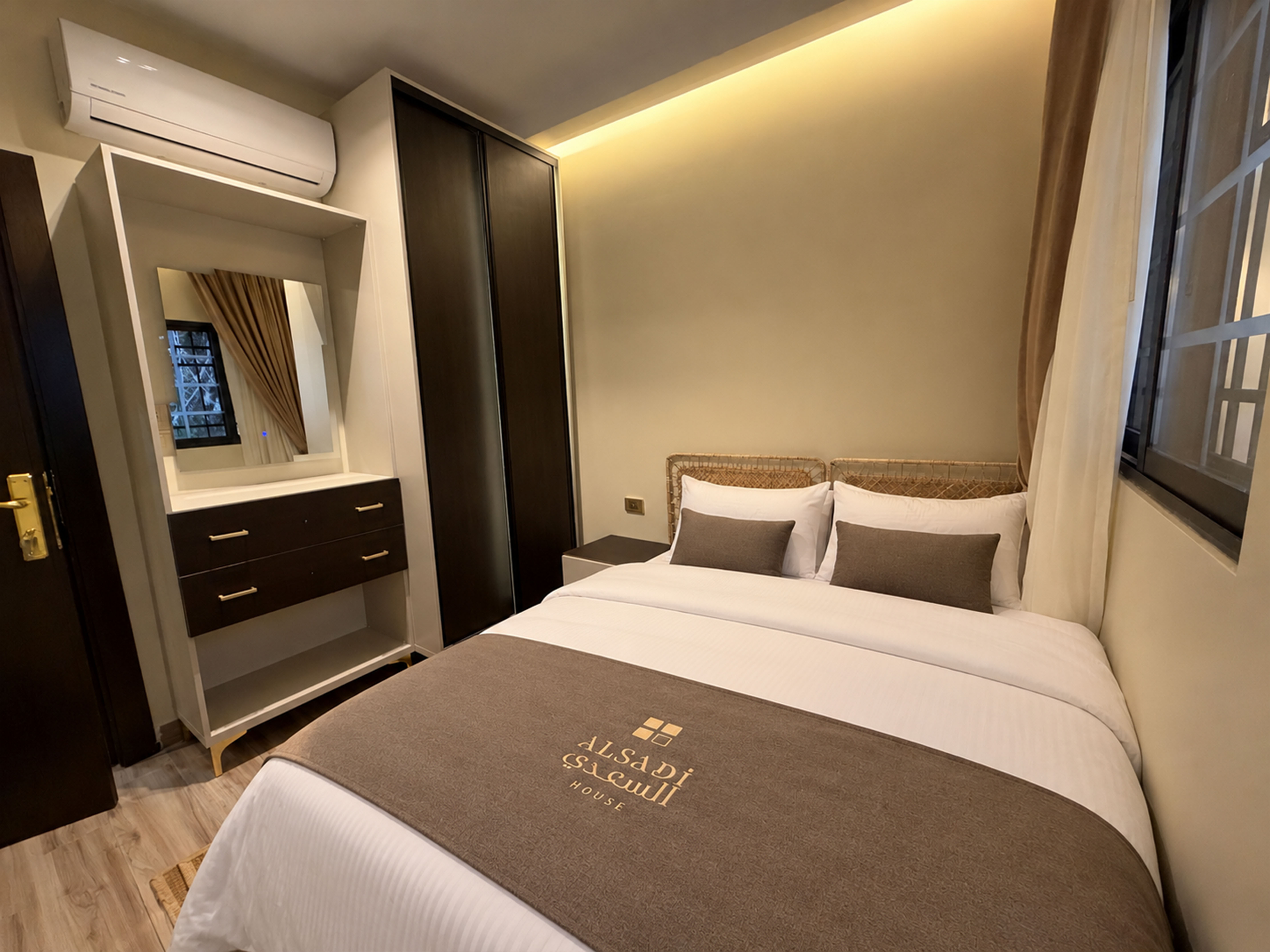 FAMILIA Apartment - new luxury apartment-Family-Friendly Furnished Apartment in Amman In Mecca Street